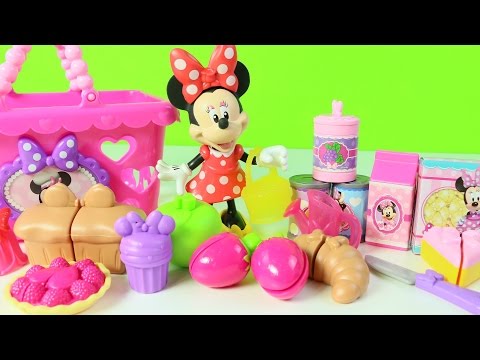 Minnie Mouse Riega el Jardin y Va al Super Mercado Juguetes de Minnie Mouse