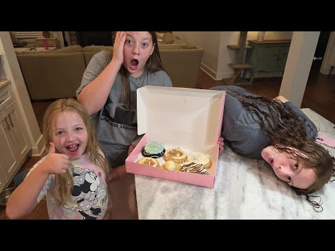 CRUMBLE Cookie home to the family, taste test