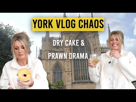 York Vlog Chaos! Prawn Juice, Dry Cake & Dodging the Rain 🍷😂
