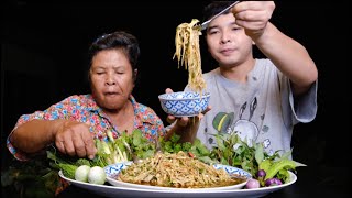 ไม่ได้กินนาน จัดชุดใหญ่เลย ซุปหน่อไม้ใส่งา โดนใจยายเตี้ยหลาย | อร่อยนัวร์