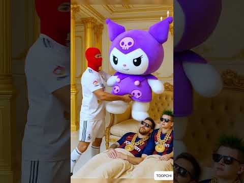 😱Ronaldo entered Messi's house without permission😱 #ronaldo #football #messi #funny