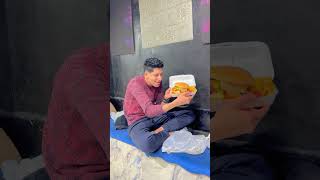 كلو يخش بيعملو مفاجآت
