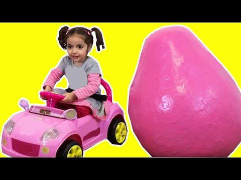 GIANT PINK SURPRISE EGGS Electric Ride On Car Theme Park Super Kinder Egg Unboxing