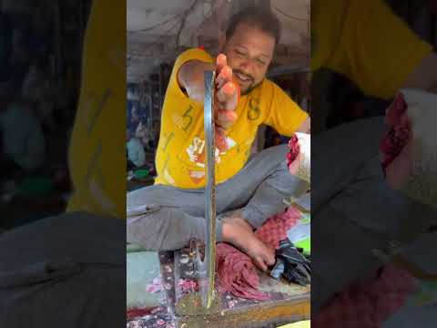 ১.৩ শো ওজনের বাংলাদেশের চাঁদপুর এর মাছ কাটছে সুন্দর করে দাদা #youtubeshorts #fish #ilishmaach #ইলিশ
