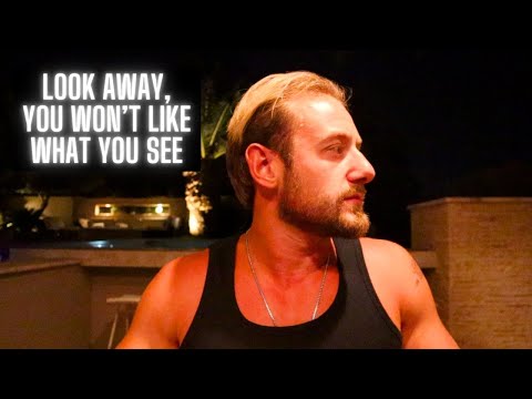 How WOMEN leverage the cell phone to conceal options and REPLACE YOU when dating!