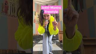 Jodel-Mantra Freestyle in der Stadtpfarrkirche # #bayern #jodel #mantra #freestyle