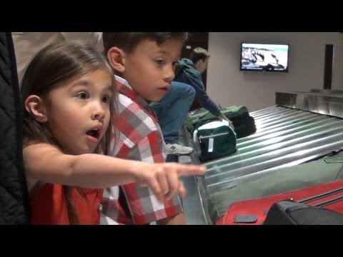 1st Airplane Trip - EvanTubeHD flies to LEGOLAND!