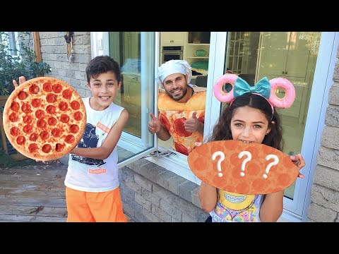 ¡Historias de cocina con Heidi y Zidane! 🍕 | Papá se hace pasar por chef y cocina pizza de verdad