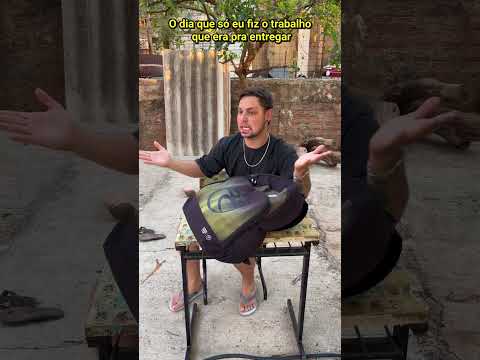 Dia de entregar trabalho na escola part 1