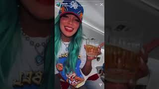 😱🔥 LA BICHOTA KAROL G EN EL AVIÓN… 😱🔥