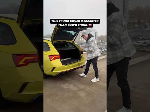 Smart trunk cover in the 2025 Škoda Octavia RS!🔥 #skoda #octavia #skodaoctavia #octaviars
