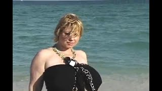 Samantha, A Glamour Model