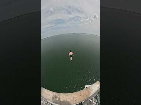 JUMPING A 90 FOOT TOWER IN MIDDLE OF OCEAN