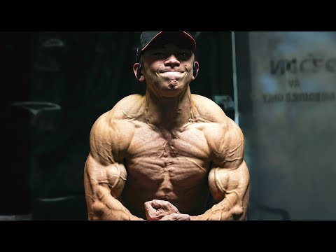 24 Hours at 7% Body Fat | Eating, Training, Living