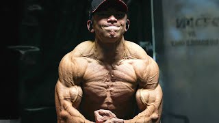 24 Hours at 7% Body Fat | Eating, Training, Living