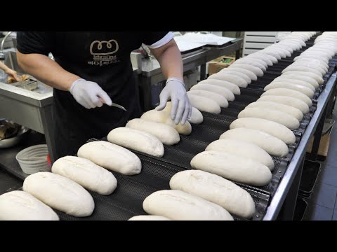 엄청납니다! 아끼지 않는 마늘과, 비법 소스로 대박터진 마늘 바게트 빵 / Mass production of overwhelming garlic bread