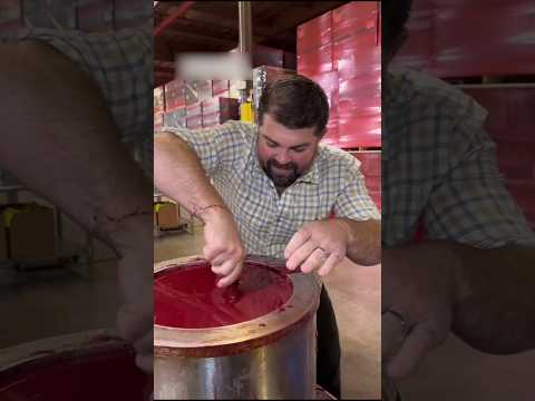 how does this guy get the paint out of the bottle #shortsvideo