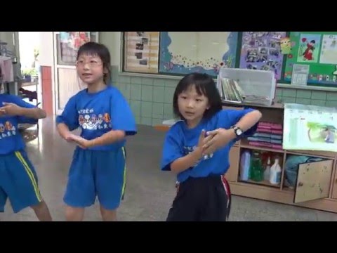 一年級閩南語課唱遊--阿婆買菜 - YouTube