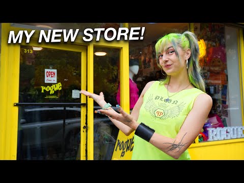 Tour My 2000s NYC Vintage Store!  ͙͘͡ ★