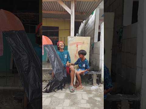 si bocil jual layangan berung perkasa