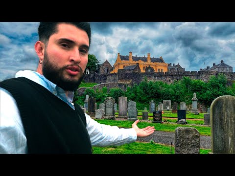 Exploré un CEMENTERIO de REYES en ESCOCIA donde también están enterrados sus SOLDADOS