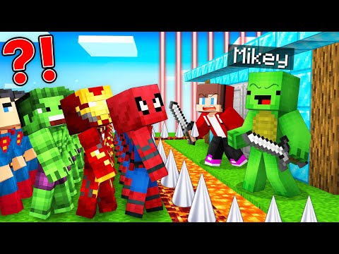 1000 Superheroes vs Mikey and JJ Security Base Survival Battle in Minecraft (Maizen)