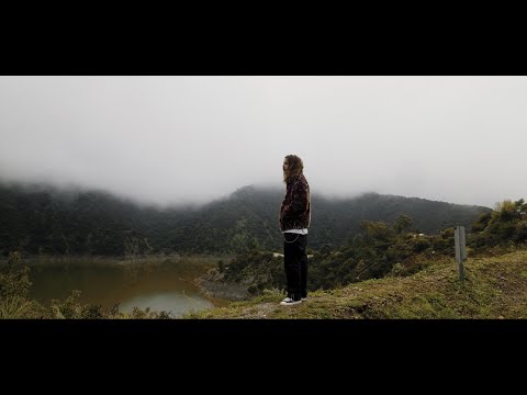 YUNG PINCH - DEAD LEAVES (OFFICIAL MUSIC VIDEO)