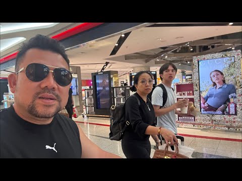 Binhvo-Ngoctrang Channel is live! Dubai International Airport. Trump