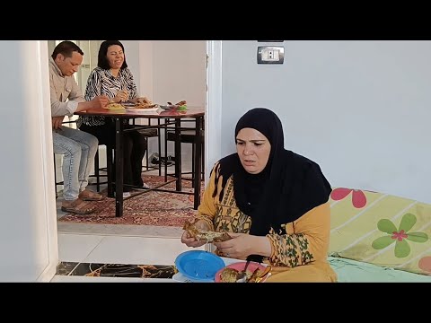 بتاكل هى وجوزها سمك وتاكل حماتها الشوك ! شوفوا حصل اى