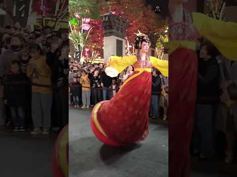 1000 Years Old Roly Poly Dance