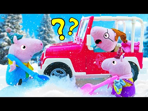 ¡El coche de Papá Pig esta atascado en la nieve! Vídeos de juguetes