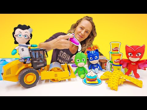 PJ Masks Spielzeug Video. Wir machen eine Torte aus Play Doh mit Romeos Walze. Video für Kinder