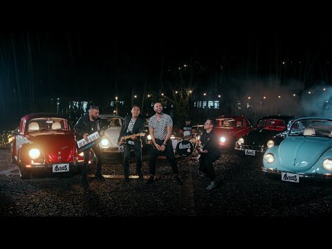 Alkilados - Tierra Mala (Video Oficial)
