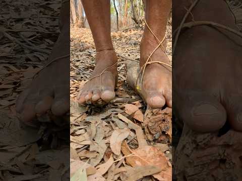 He made a WOODEN SANDALS #camping #bushcraft #survival #outdoors #skills #forest