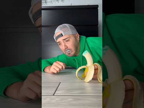 छोटू ने एप्पल में लगाया कोलगेट 🤣~ mini wood toy -woodworking art skill/wood/and crafts / #shorts