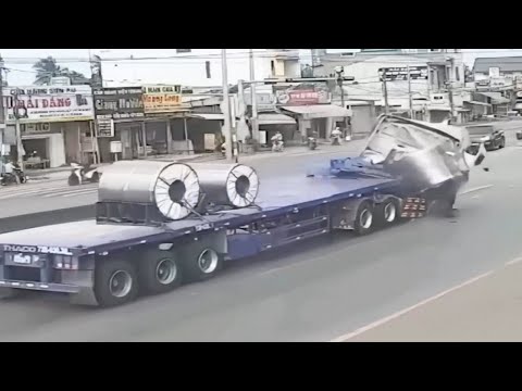 Dangerous Idiots at Work Fastest Heavy Equipment Truck Car Bus Excavator & Machines Fails Driving