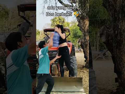 Hampir ya bos funny #funny #lucu #shortsviral #ngakak #tipeketawa #comedy