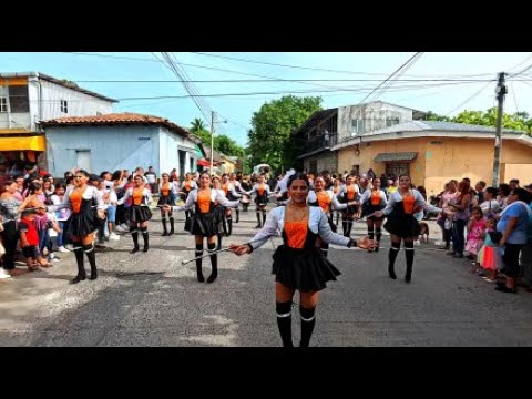 Espectacular desfile de Belleza y Talento