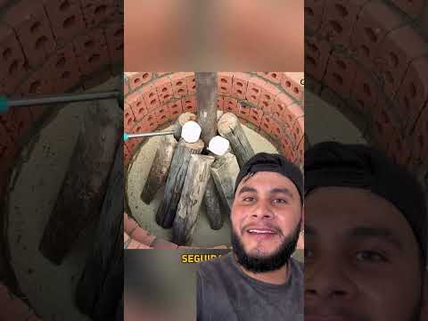 Parrilla casera con rueda de bicicleta, ladrillos y cemento, creatividad pura😱