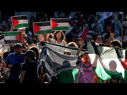 YouTube video thumbnail: Did Pedro Sánchez Incite Pro-Palestine Protesters to Stop La Vuelta Cycling Race?