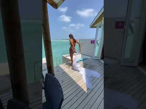 Que tal este bungalow em Maldivas? #maldivas #viagemdossonhos #shortsbrasil #paraiso #viagem #ferias
