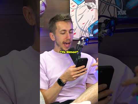 This fan has been texting Simon for 6 years... 🤯