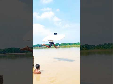 বন্ধুরা আকাশে উড়ে যাব 😆😆 #funny #viral #trending #foryou #shorts