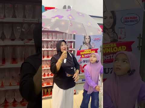 #shorts || lagi musim hujan jadi  mama beli payung untuk elvi😅😂
