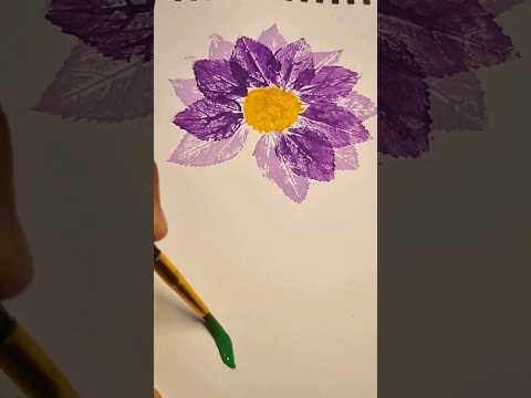 Amazing flower painting 💛💜#shorts #art #drawing #leafart #flowerpainting