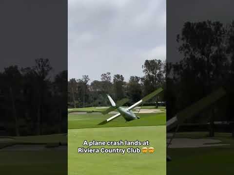 When you’re running late to your tee time 🤣 📷 - IG - /rogersteele #golfgods #golf #plane #crash