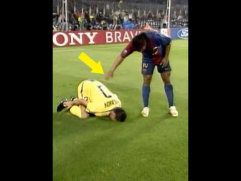 Ronaldinho Sportsmanship 😍