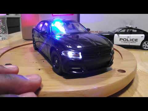 1/24 - 27 : 2016 Police charger black unmarked with leds