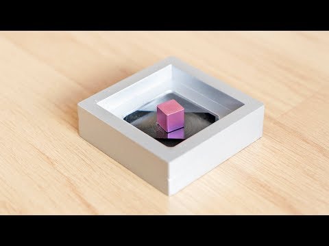¿CÓMO SACARÍAS EL CUBO DE LA CAJA?