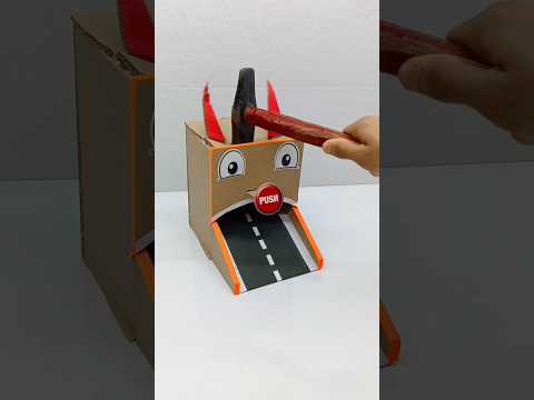 चॉकलेट वाले मशीन को हथौड़े से तोड़ दिया || How To Make Candy Dispenser Machine At Home #shorts
